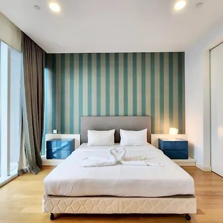 The Platinum Klcc By Faced Apartment Kuala Lumpur Exterior photo