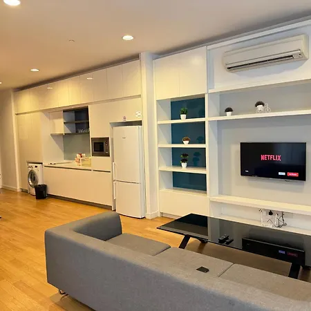 The Platinum Klcc By Faced Apartment Kuala Lumpur Exterior photo
