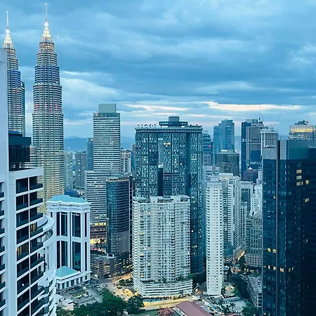 The Platinum Klcc By Faced Apartment Kuala Lumpur Exterior photo