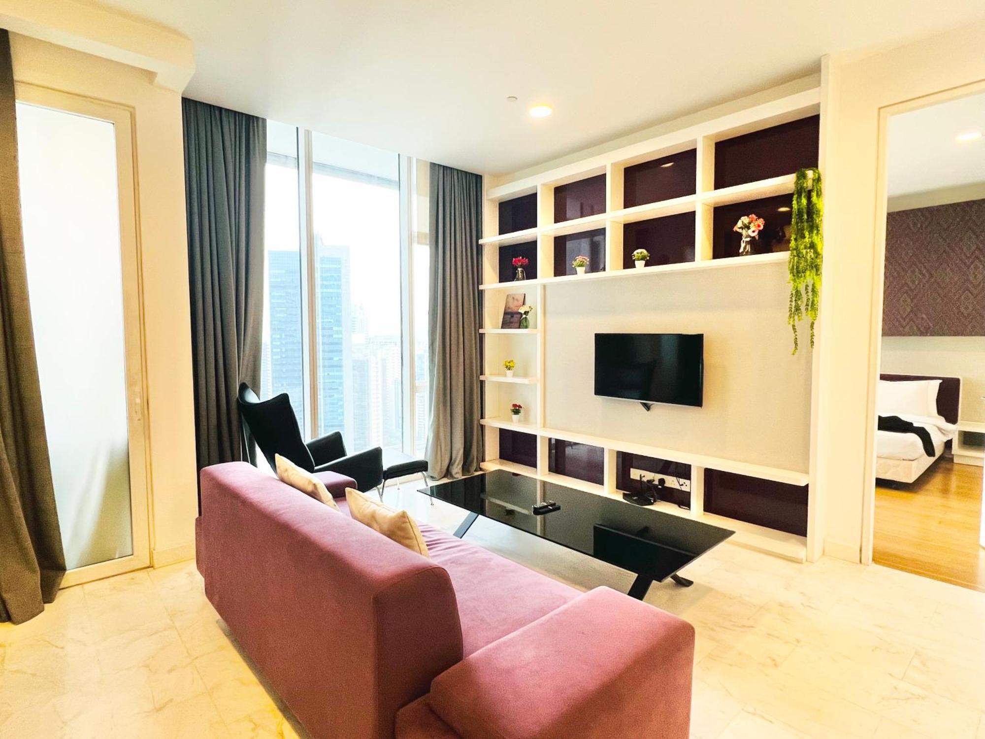 The Platinum Klcc By Faced